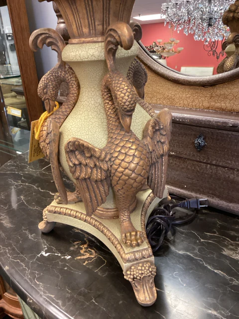 Elegant Swan Lamp - Image 2