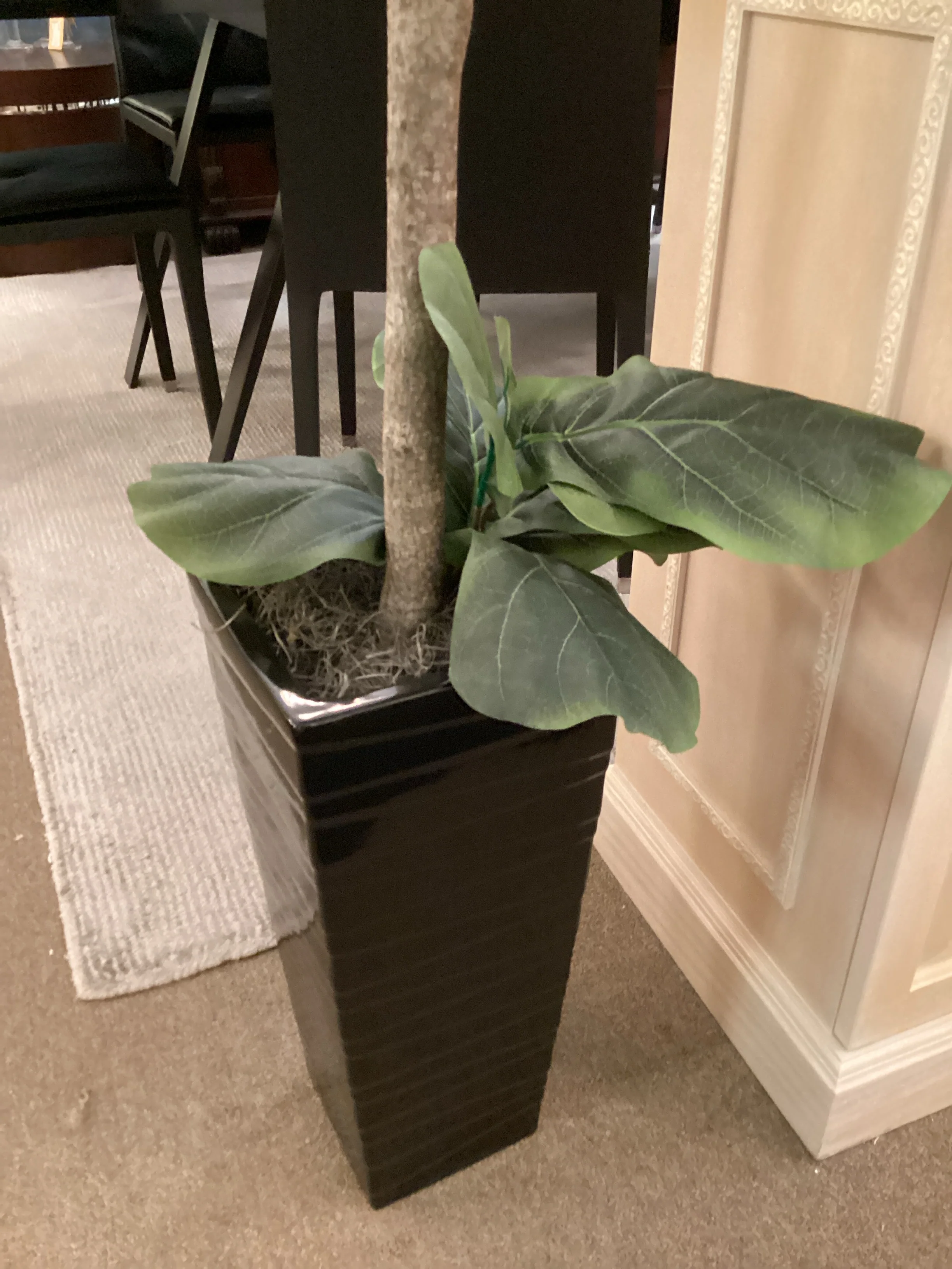 Faux Fiddle Fig Tree in Pot - Image 2