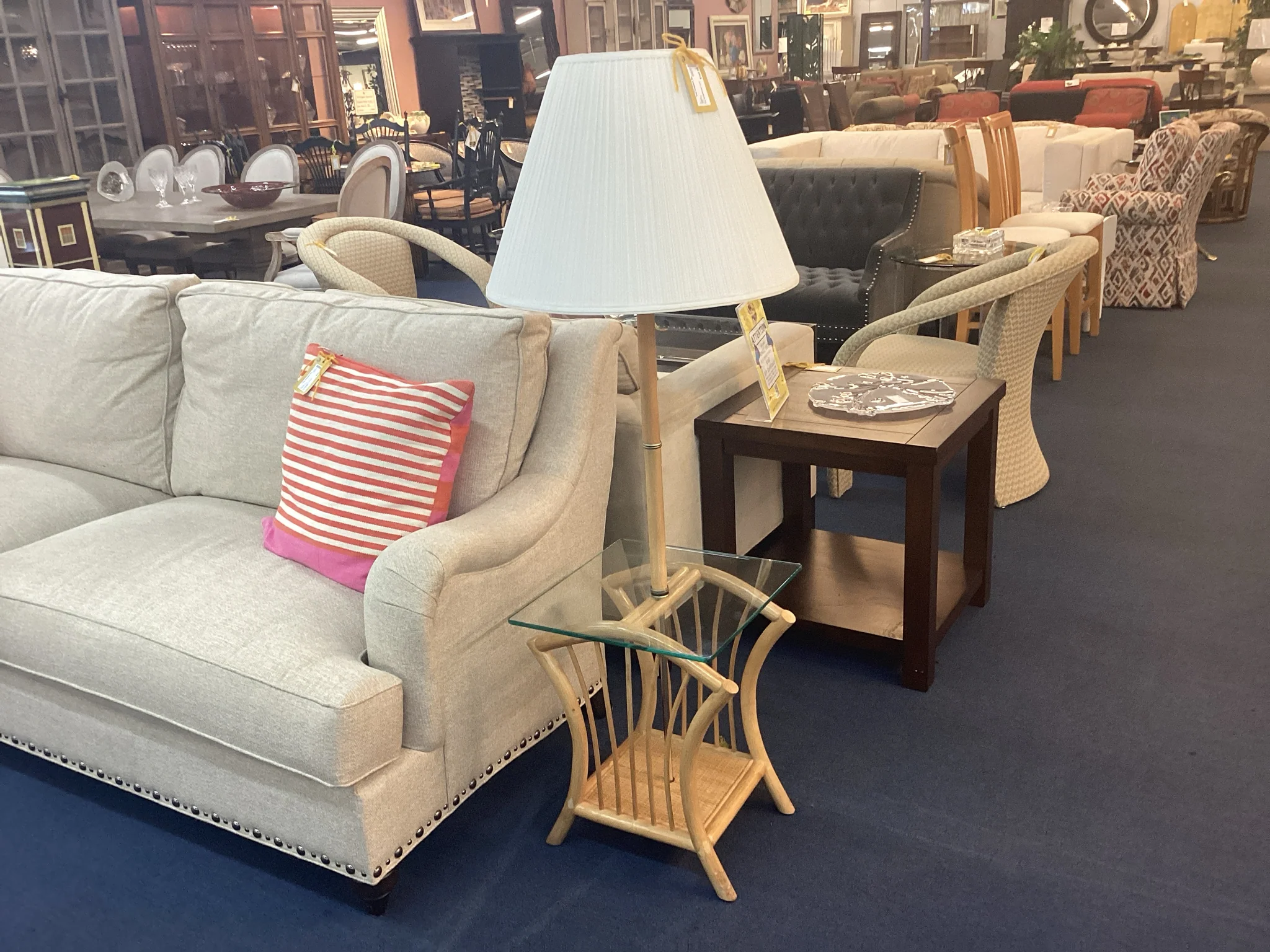 Light Wood And Wicker Lamp With Glass Top