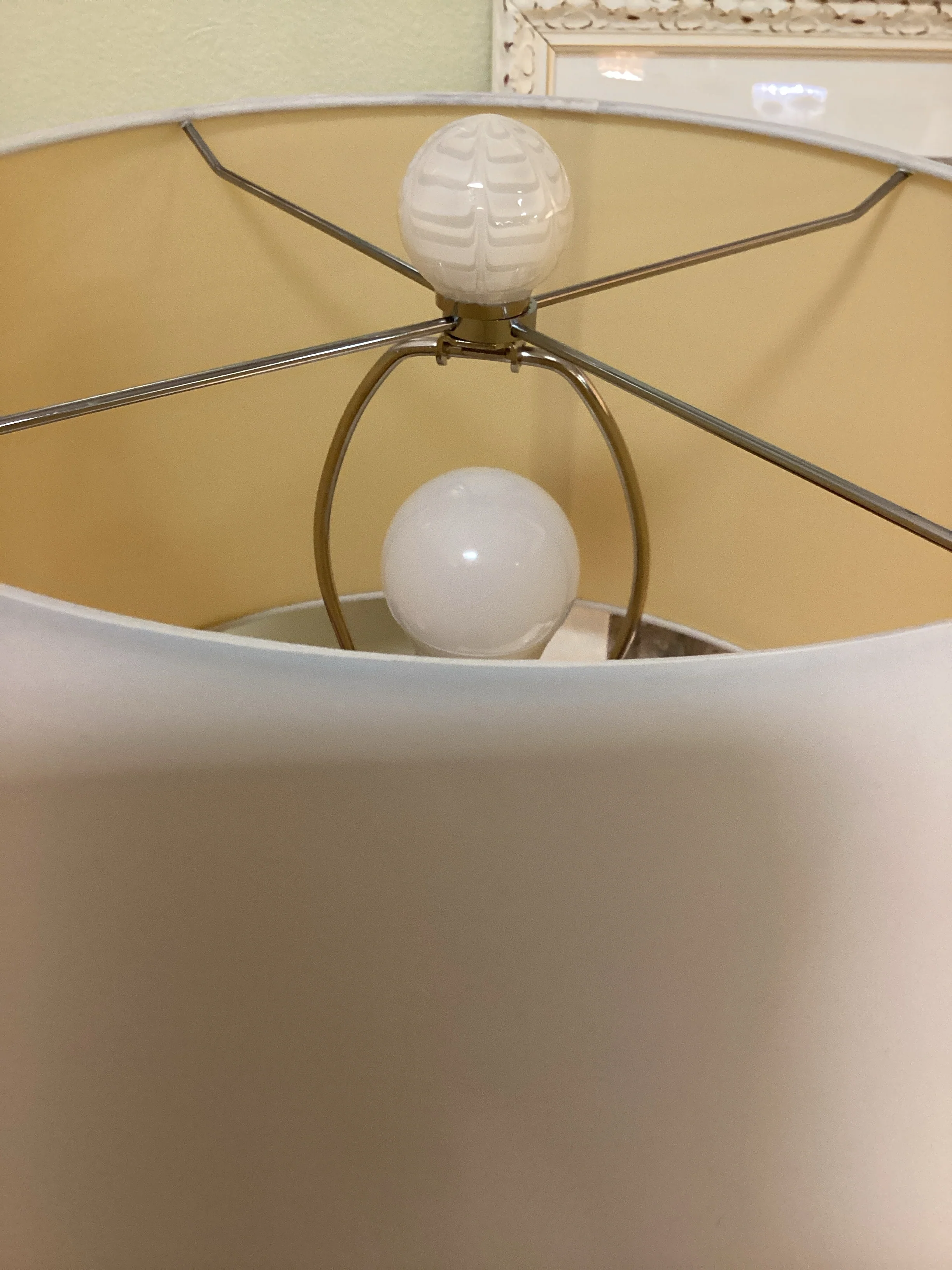 Pale Yellow Lamp - Image 3